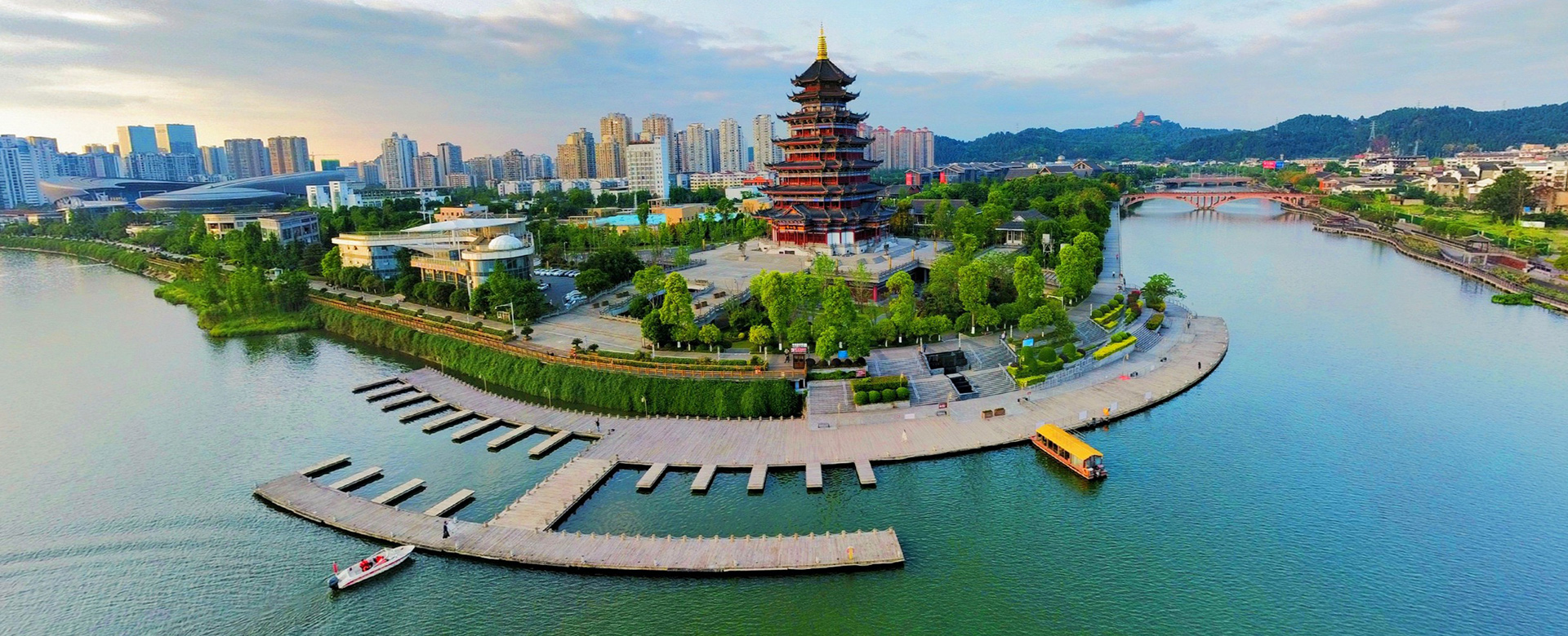 興企愛(ài)崗、志美行厲、建功立業(yè)